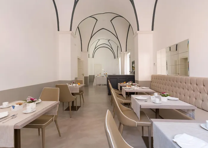 Palazzo Fasti فندق مبيت وإفطار كازارانو